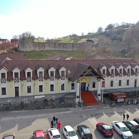 Hotel Hradna Brana ブラチスラヴァ エクステリア 写真