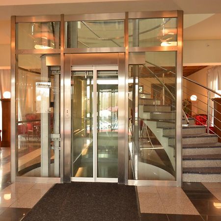 Hotel Hradna Brana ブラチスラヴァ エクステリア 写真