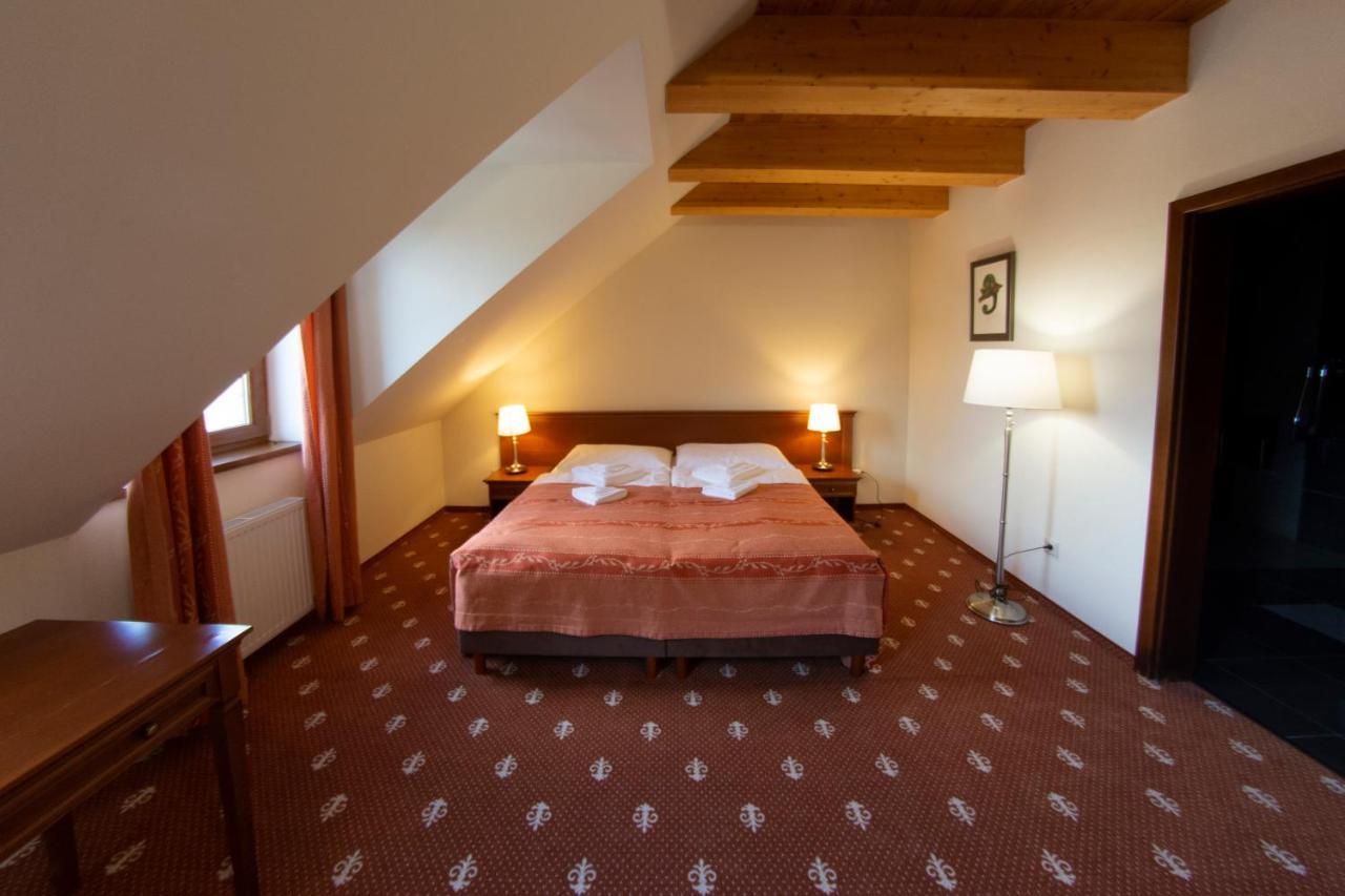 Hotel Hradna Brana ブラチスラヴァ エクステリア 写真