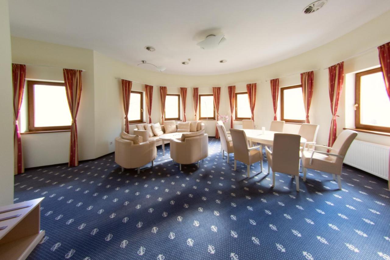 Hotel Hradna Brana ブラチスラヴァ エクステリア 写真