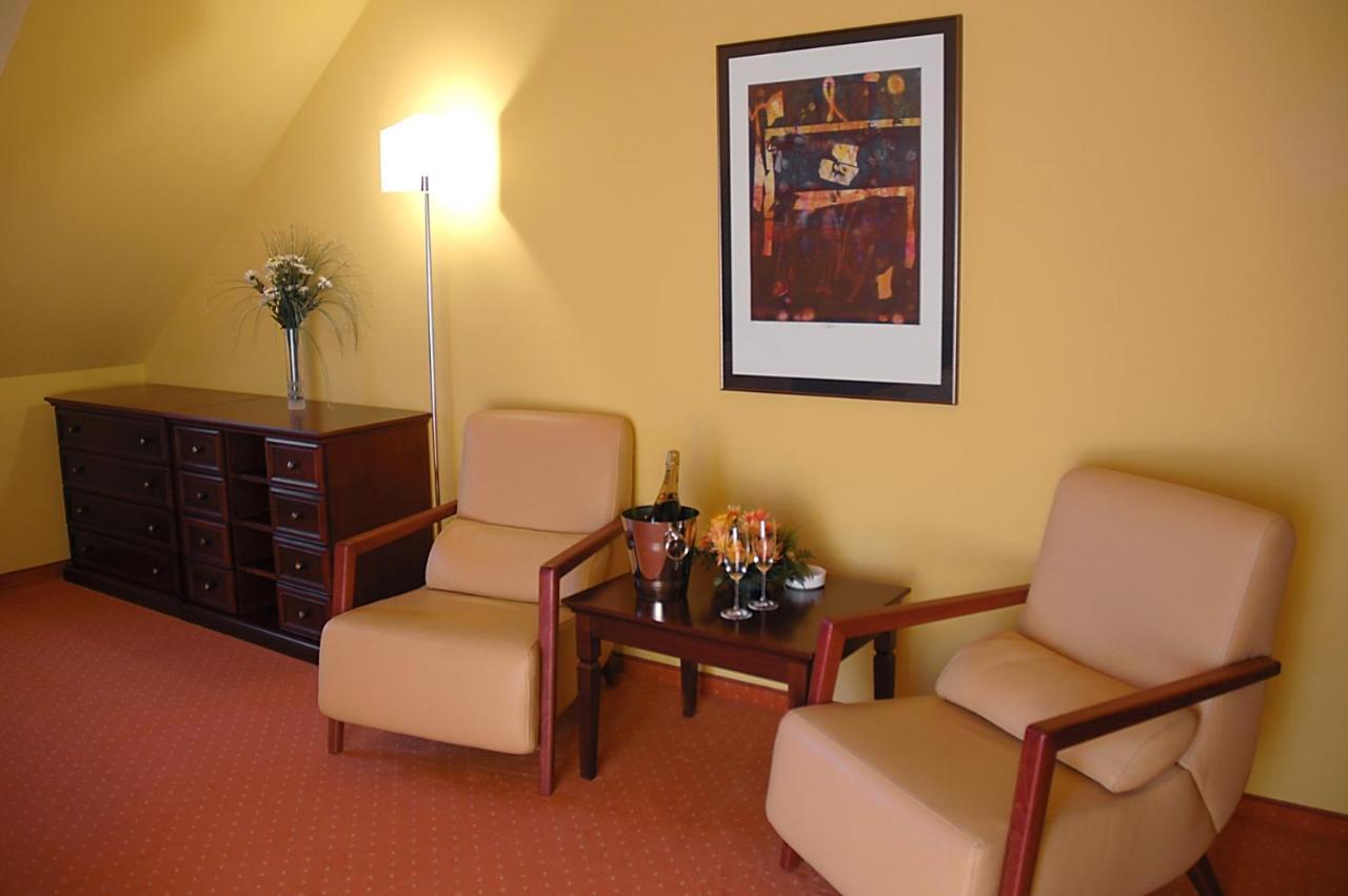 Hotel Hradna Brana ブラチスラヴァ エクステリア 写真